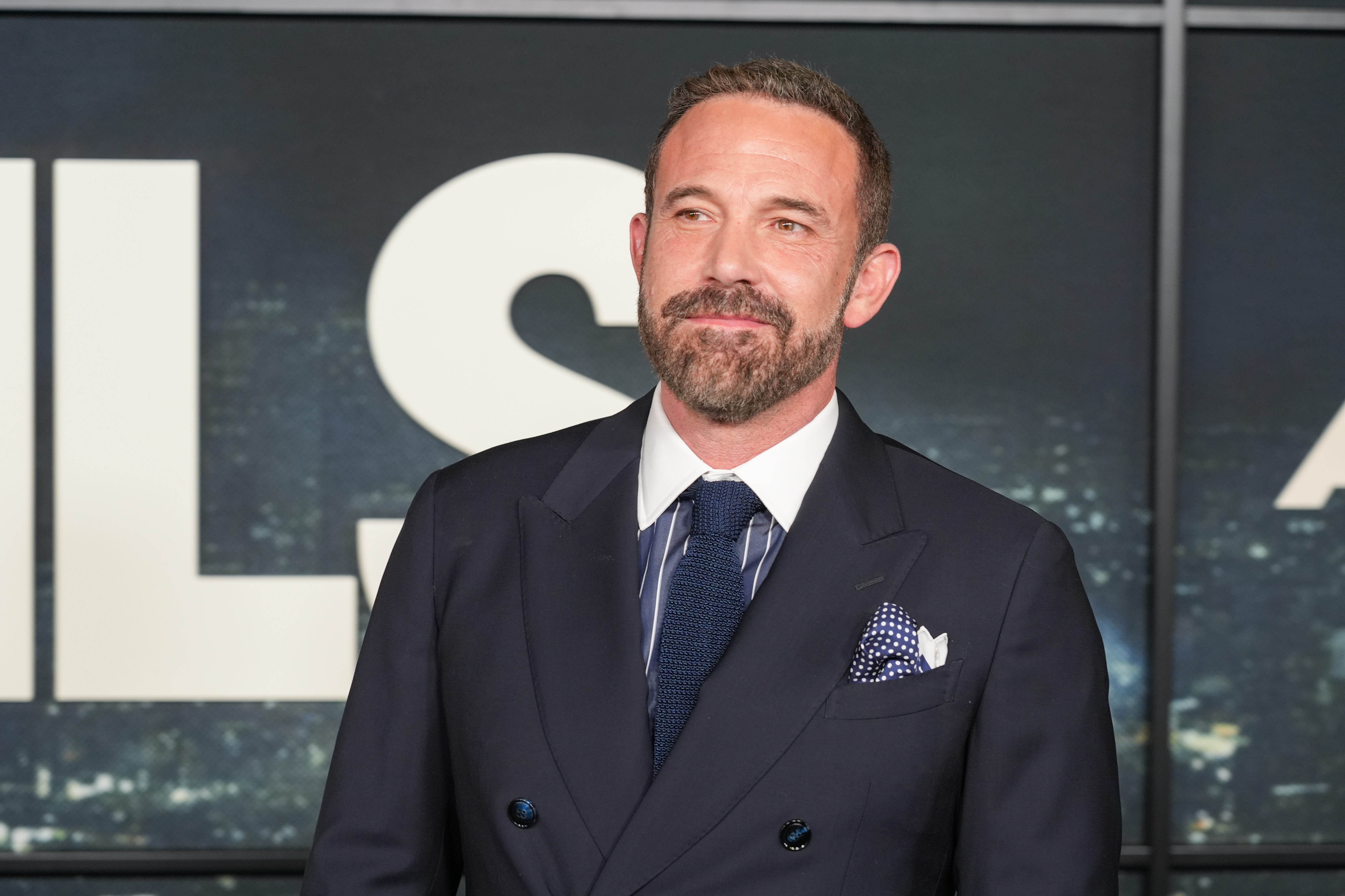 Ben Affleck aclara los rumores de un intento de emparejamiento con Shakira tras su divorcio de JLo