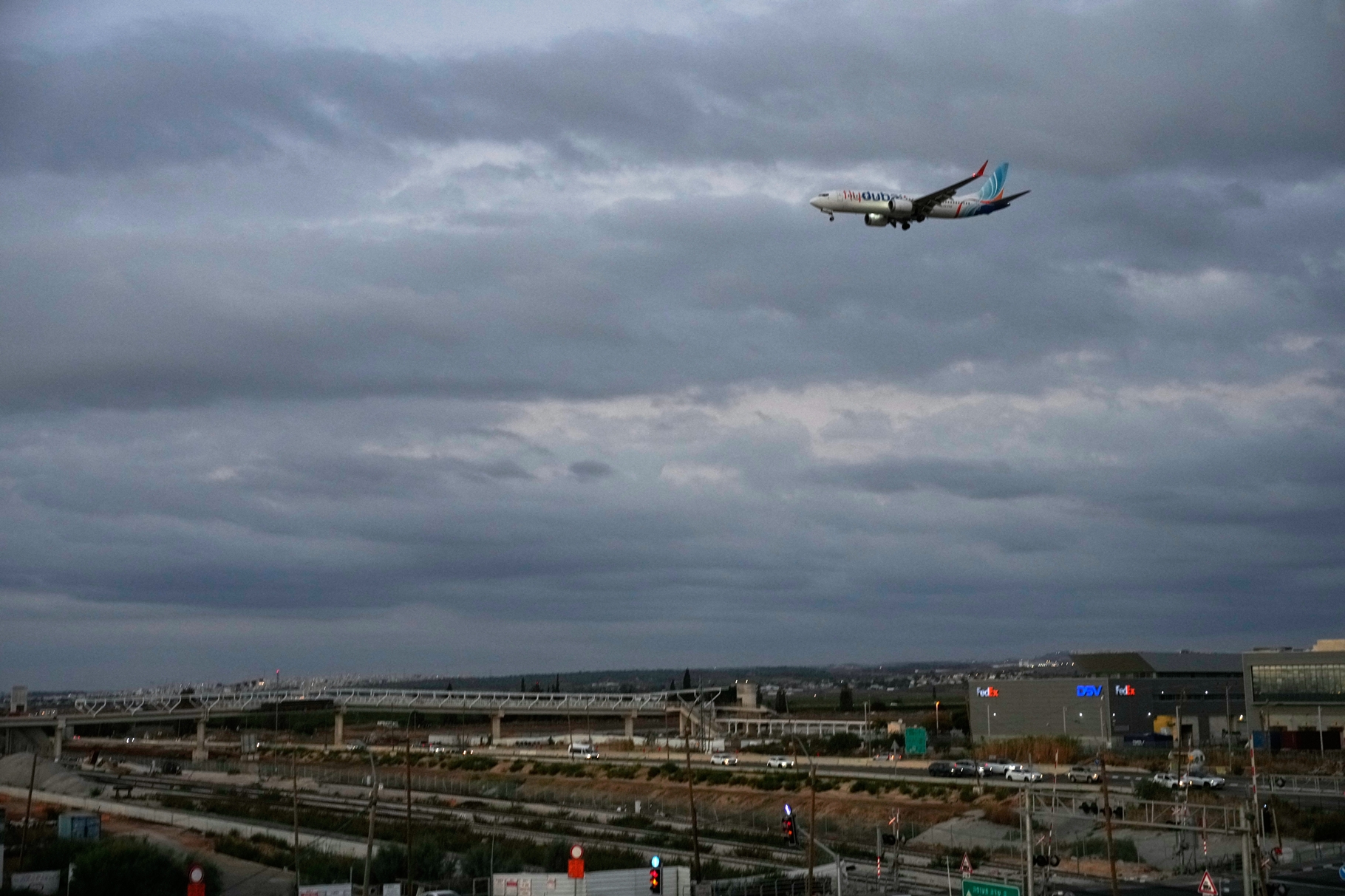 Copiloto de Flydubai planeaba estrellar avión contra aeropuerto de Israel