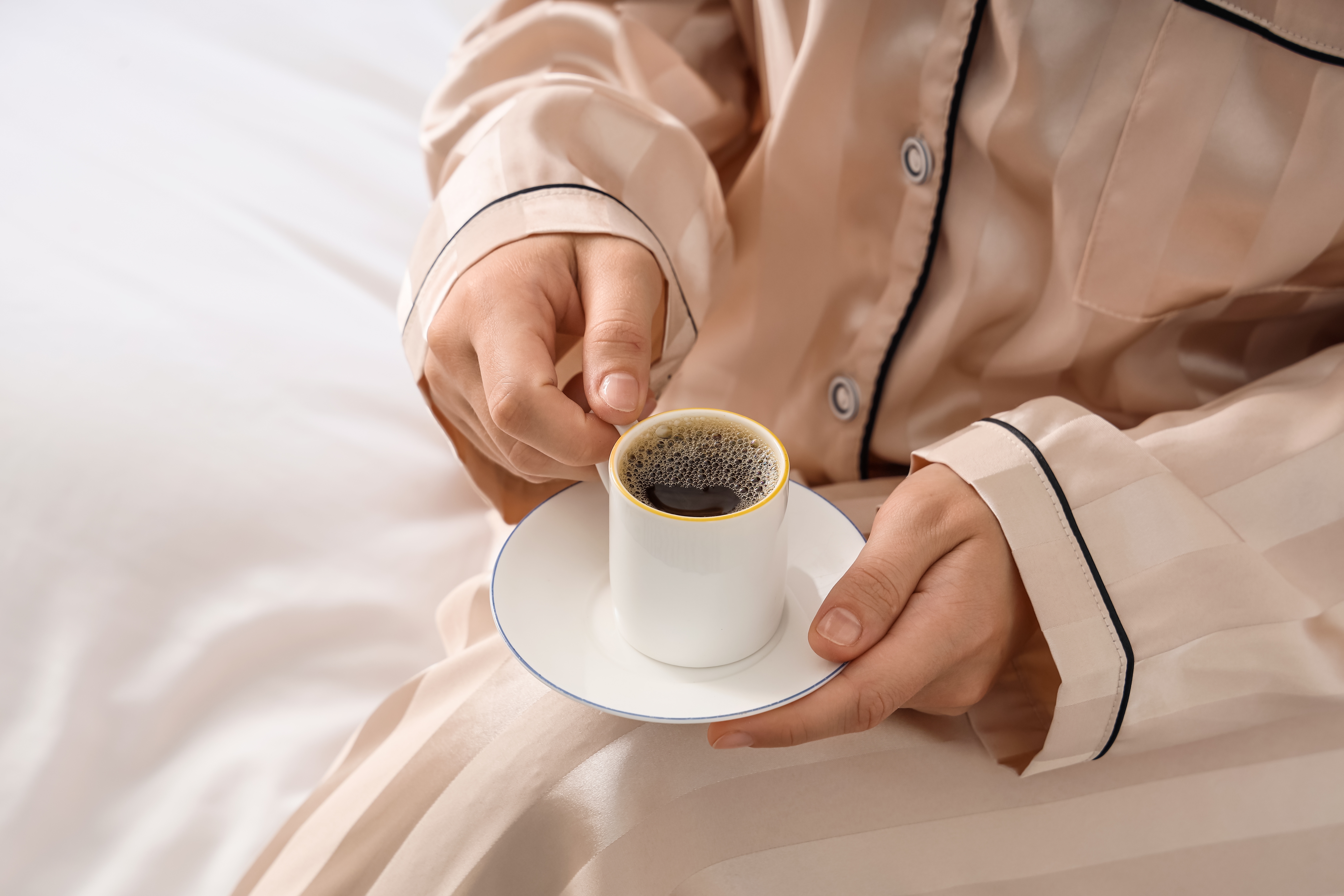 3 cosas que debes hacer en las mañanas antes de tomar café: son vitales