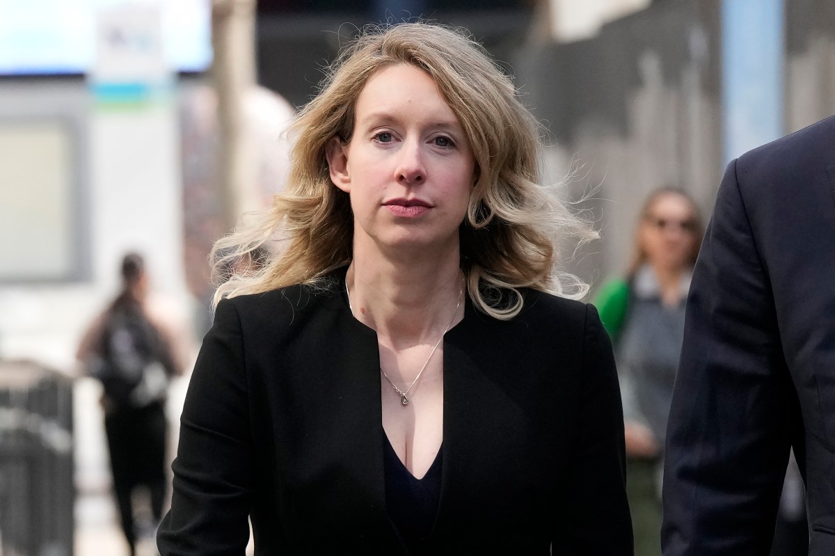 Documental de Elizabeth Holmes hace historia en salas de cine