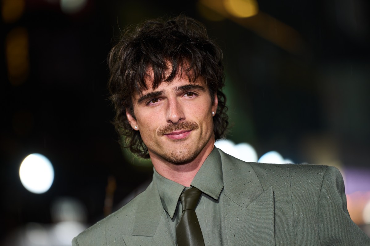Jacob Elordi dará voz a la autobiografía de Eric Dane