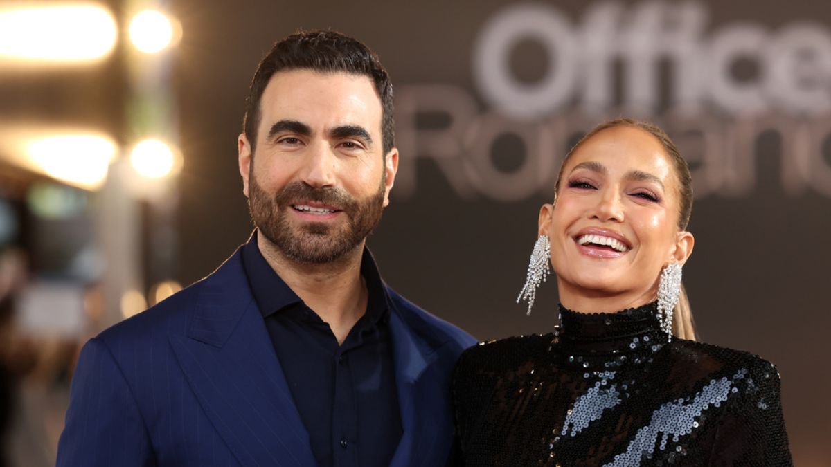 De la ficción a la realidad: Jennifer Lopez y Brett Goldstein tendrían una relación casual
