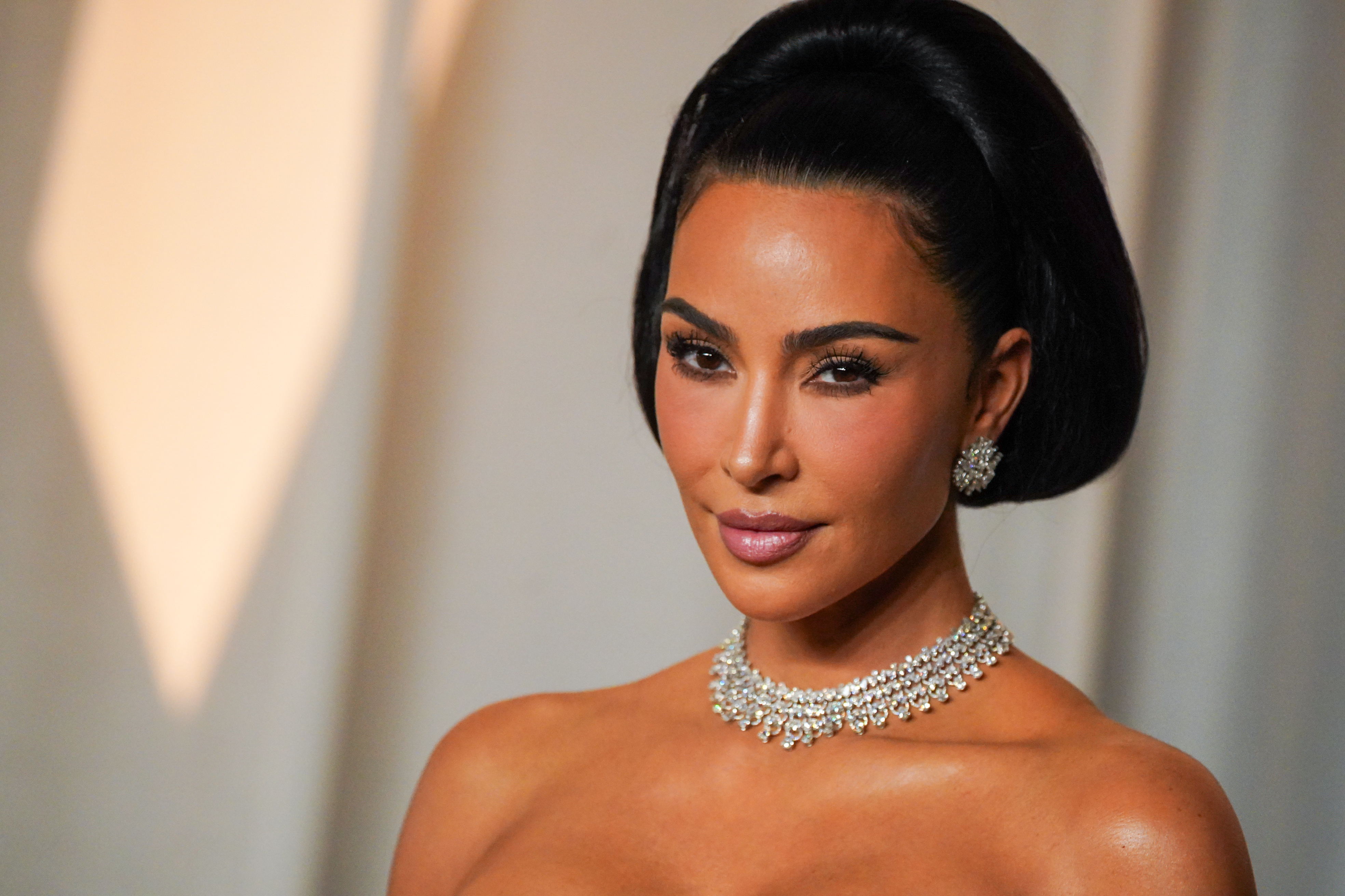 Kim Kardashian reconoce que Kanye West "cambió por completo" su vida