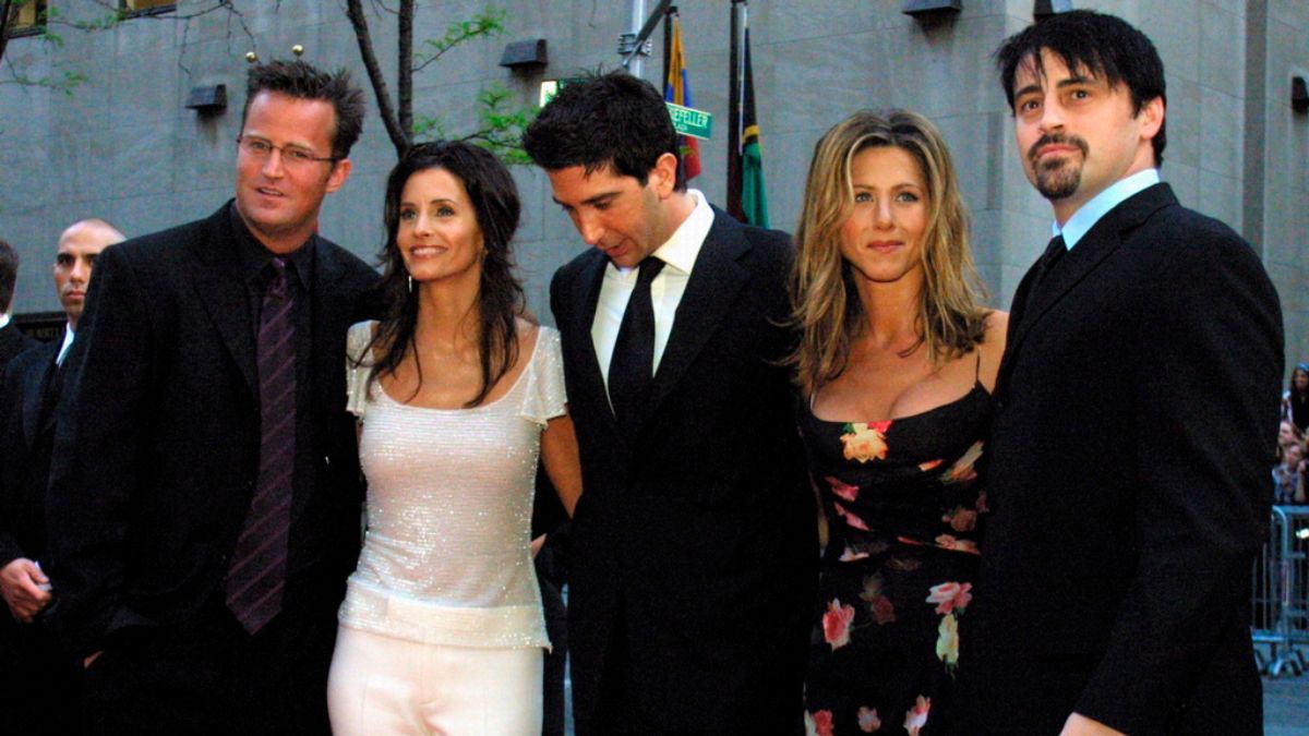Matthew Perry y la triste historia detrás de la boda de Chandler y Monica en “Friends”