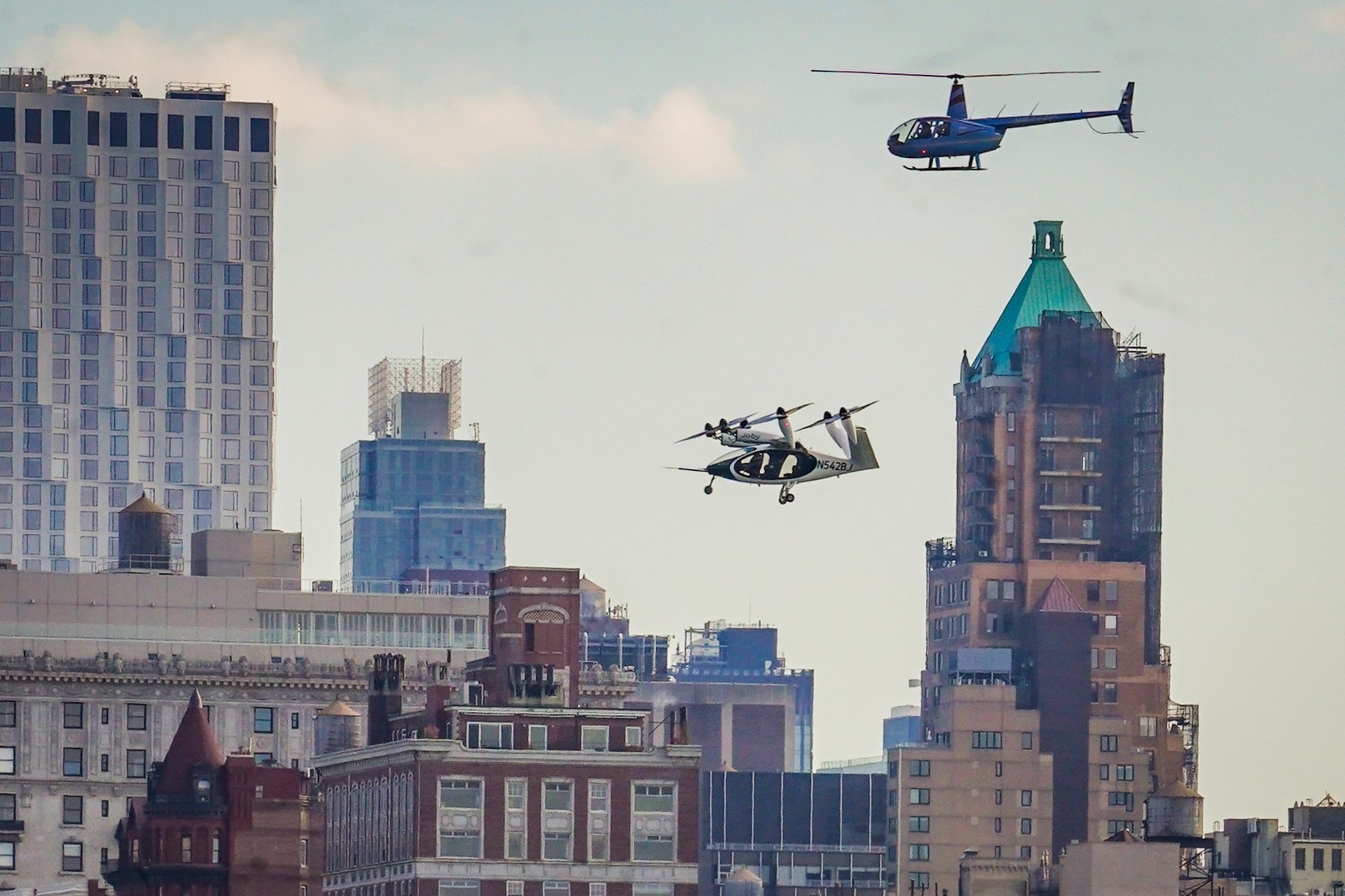 Nueva York y Nueva Jersey llevan a los tribunales la disputa por los helicópteros turísticos
