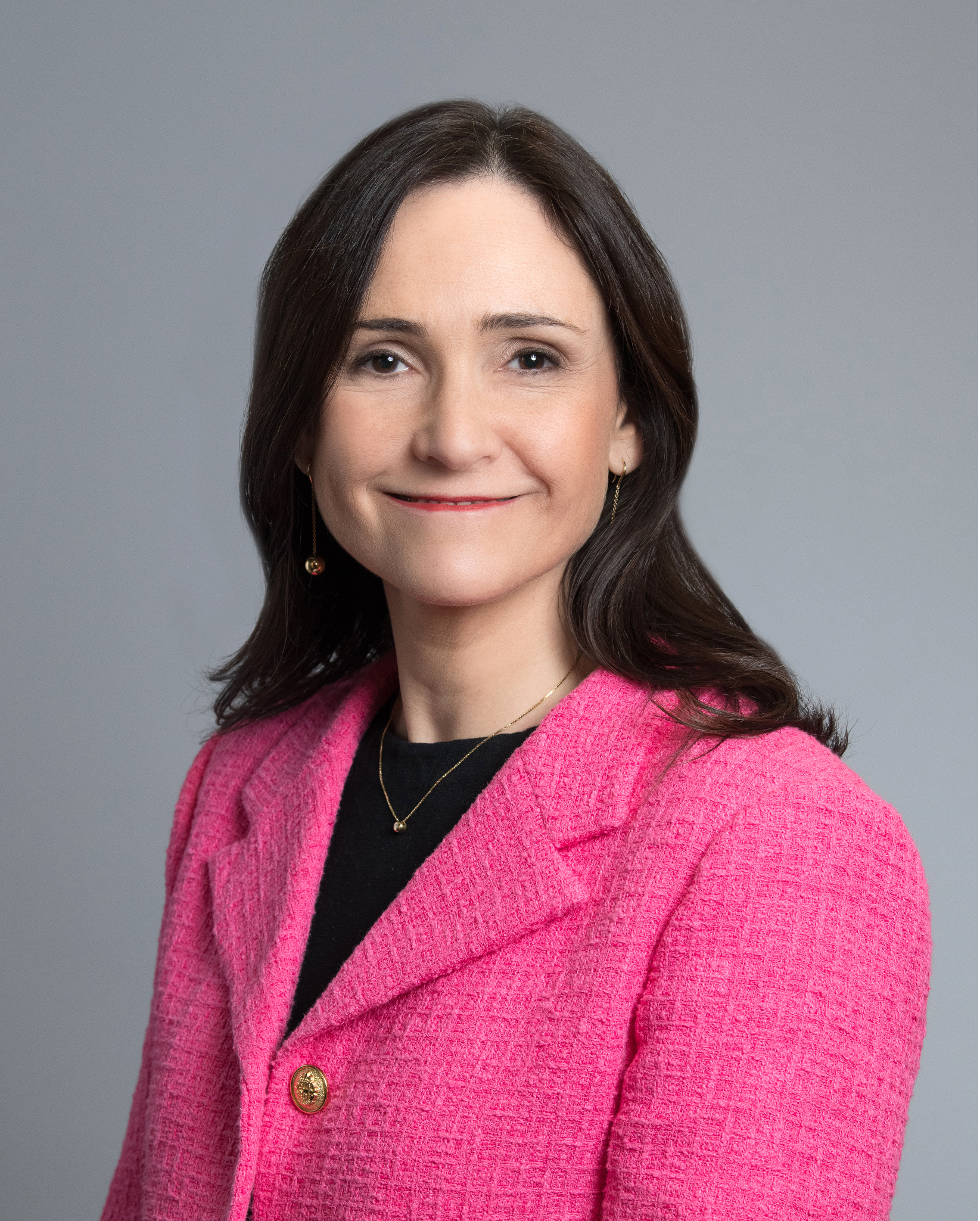 Silvana Montenegro comparte claves para el crecimiento profesional y analiza el impacto de las comunidades hispanas y latinas
