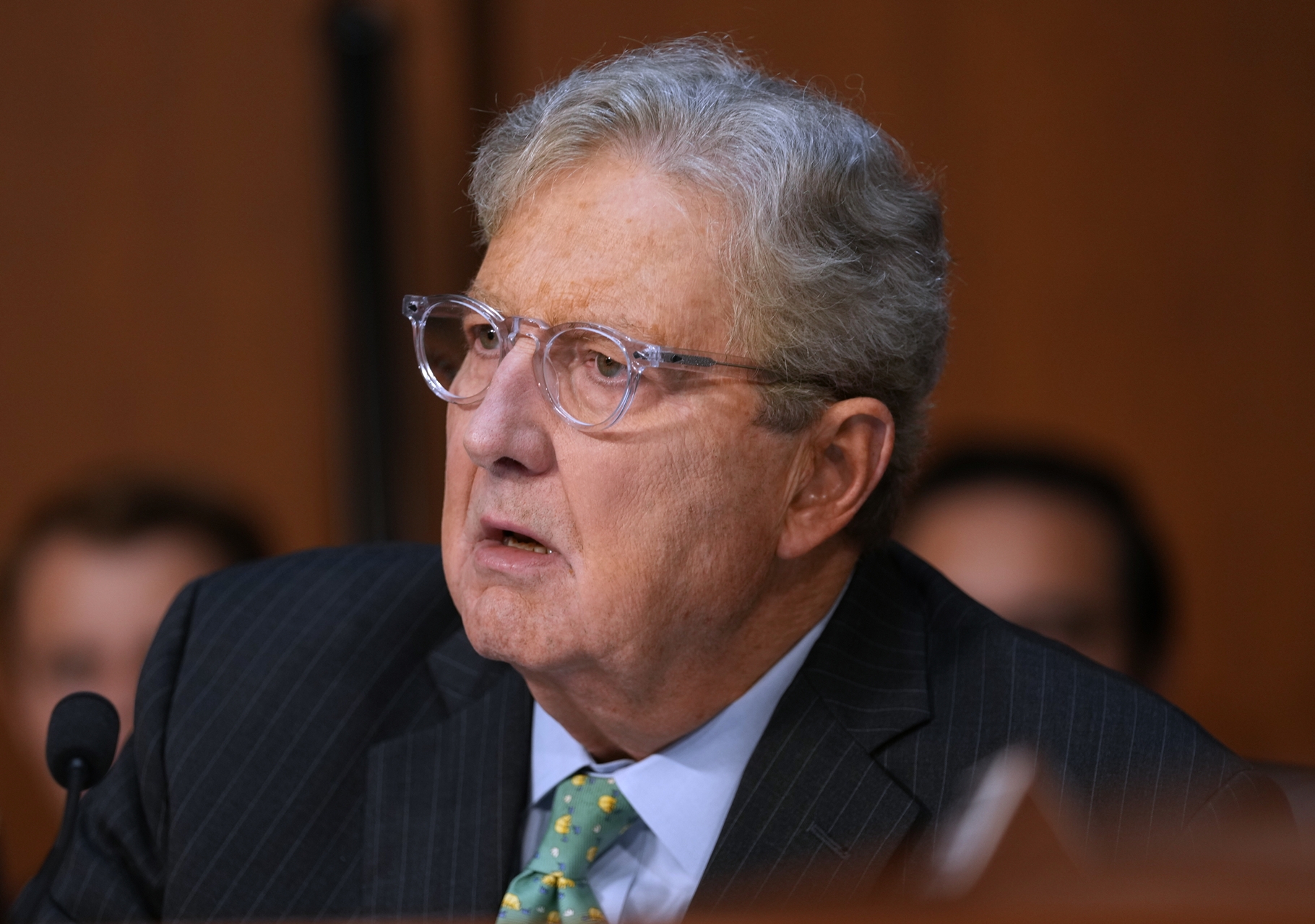 Senador John Kennedy considera postularse a la presidencia de Estados Unidos