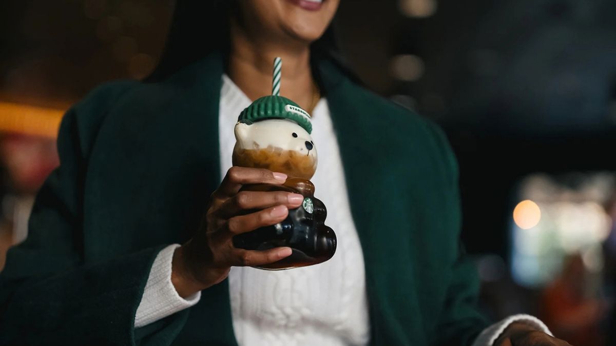 Starbucks Navidad 2026: vuelve el vaso viral Bearista, colecciones y nuevo menú
