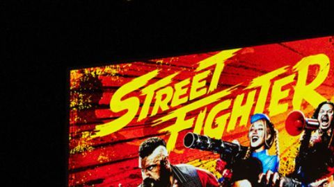 La producción dirigida por Kitao Sakurai lleva a la pantalla grande los combates y personajes del universo de Capcom