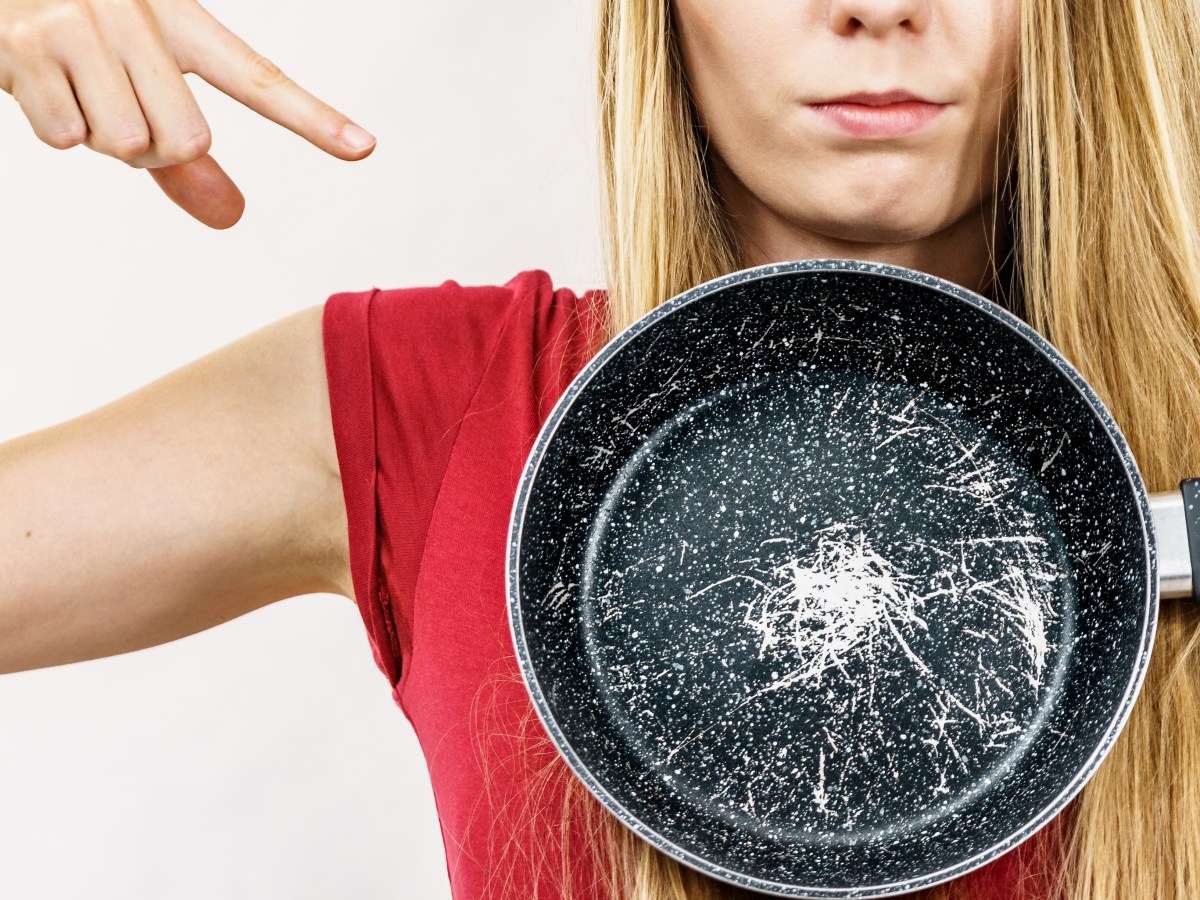 Plásticos y sartenes antiadherentes: cómo reducir la exposición a sustancias tóxicas en la cocina