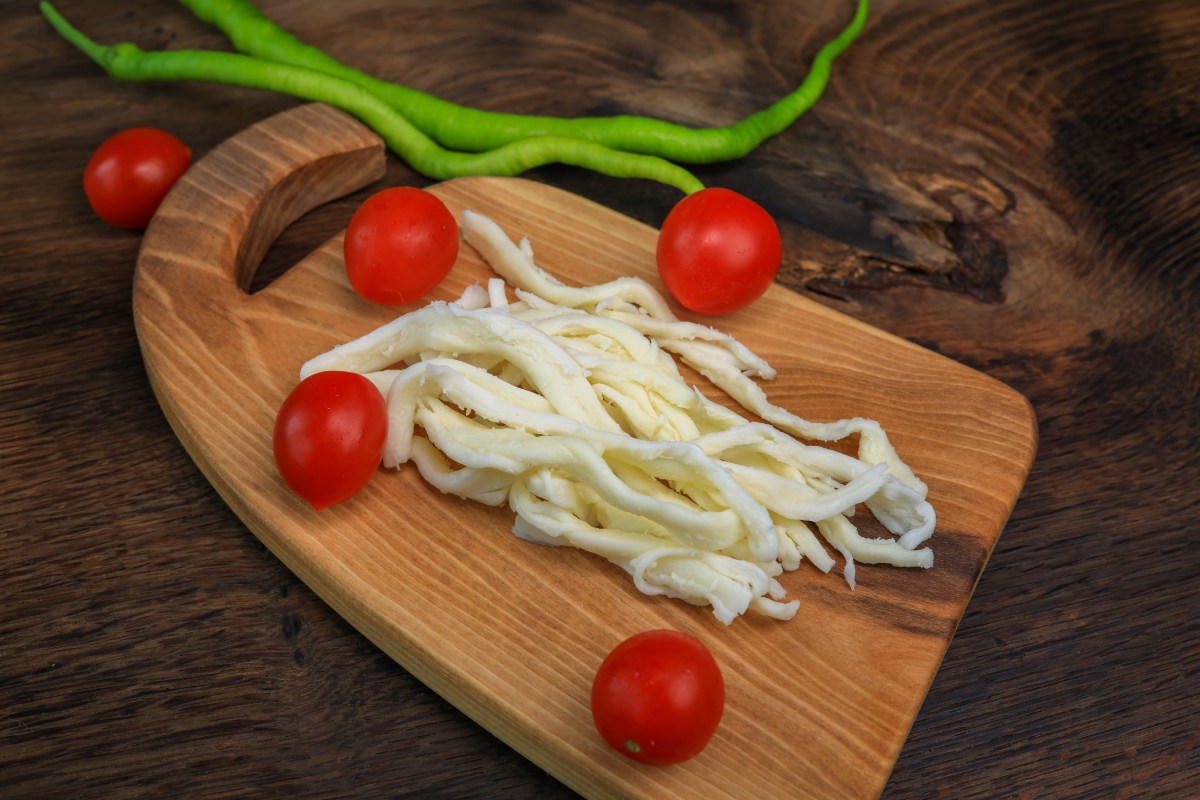 FDA retira queso cheddar en Nueva York y Nueva Jersey por posible contaminación con E. coli