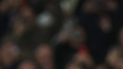 Xavi Simons, del Tottenham, celebra tras marcar el tercer gol de su equipo durante el partido de la fase inicial de la Liga de Campeones entre el Tottenham y el Slavia de Praga
